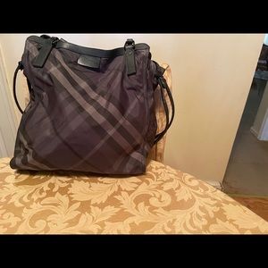 Authentic Burberry Buckleigh Supernova Tote Bag